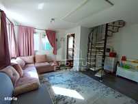 Casă Nouă din Lemn cu Mansardă – Eleganță Rustică și Confort Modern