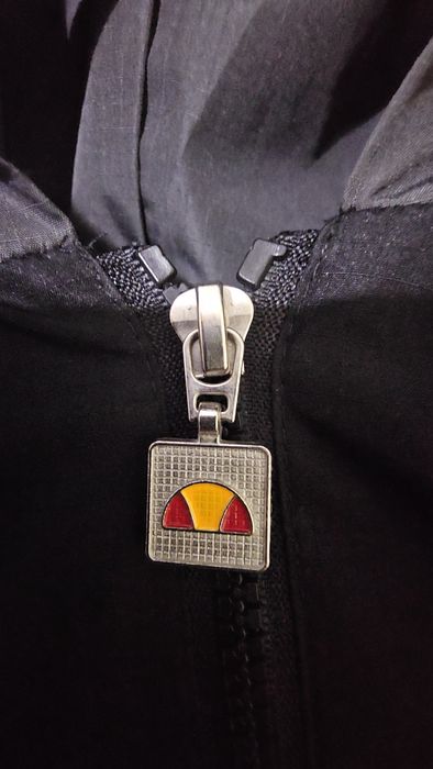 Оригинален анорак Ellesse XL размер