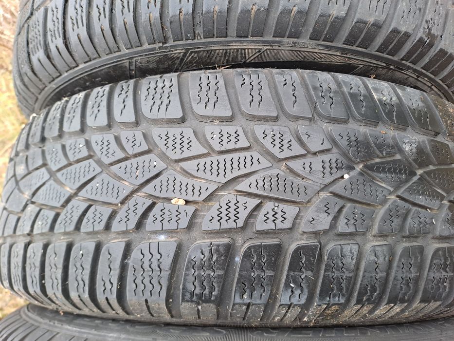 4бр. 15" 5Х112мм + 4бр. Зимни 195/65/15 Dunlop SP Winter Sport 3d