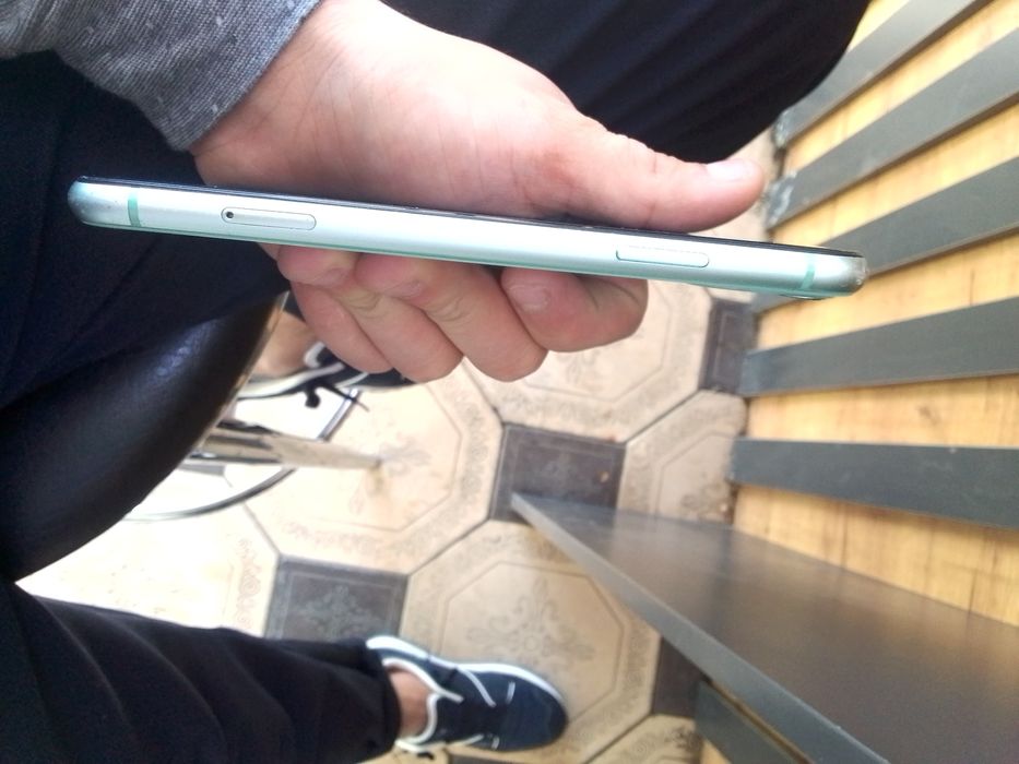 Iphone 11 128gb 230$
