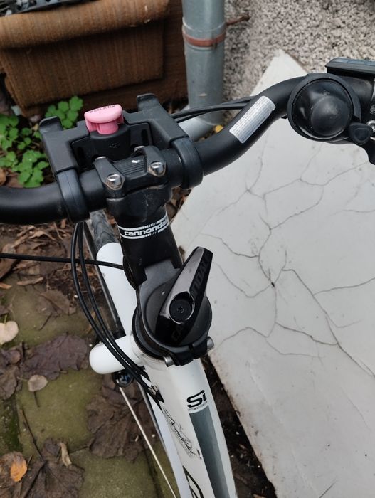 Продавам велосипед cannondale 28