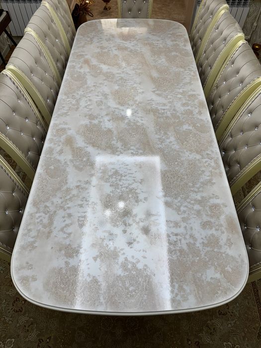 Стол стул сотилади