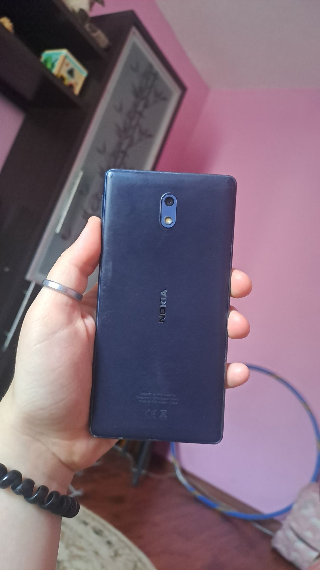 Nokia 3 сенсорный с 2 симкартами ,работает нормально, хороший телефон