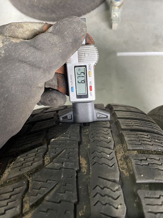 Anv m+s 235/55/17 Vredestein/nokian