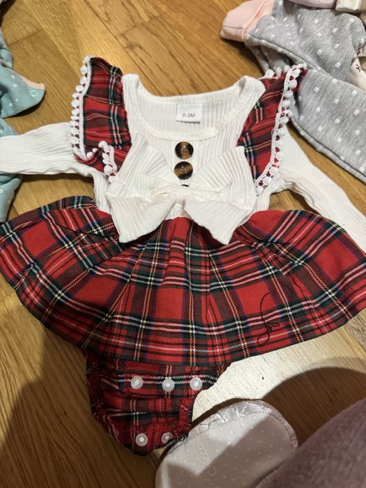 Продавам голяма чанта с детски дрехи