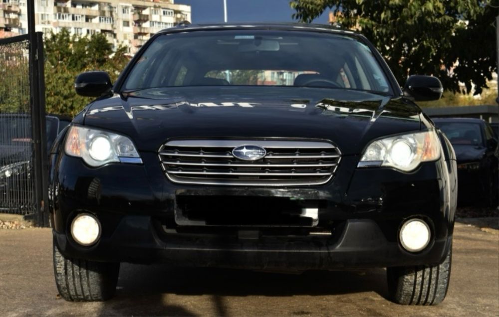 автомобил Subaru outback