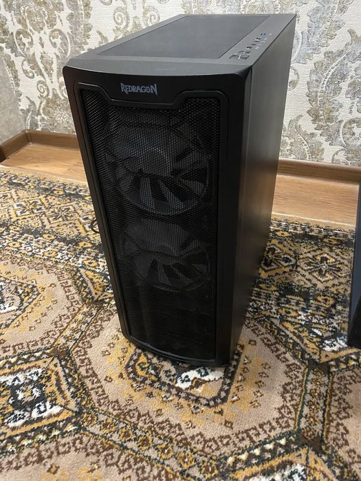 Срочно продаю компьютер кейс