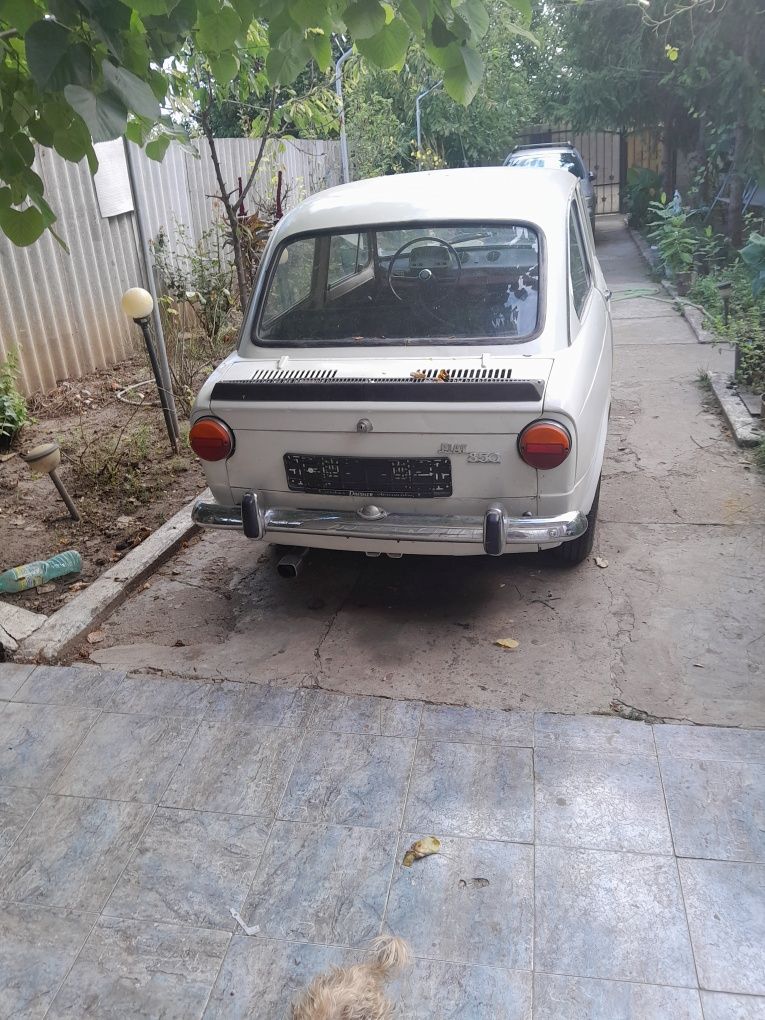 Retro mobil Fiat 850 an 1967 restaurat proprietar se oferă fiscal