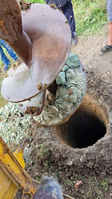 Foraje fantani de 1m.