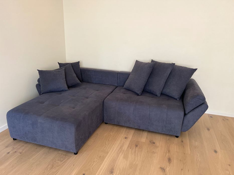 Coltar Gri Antracit, extensibil, spatiu de depozitare.