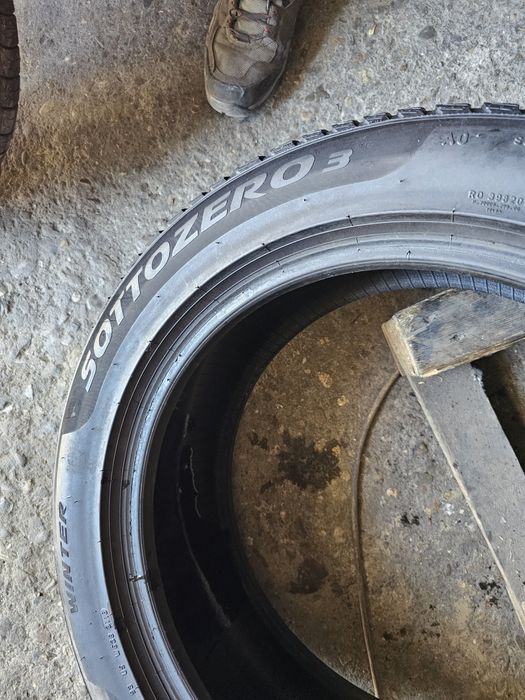 2 anvelope iarna 225 55 18 Pirelli Sottozero3
