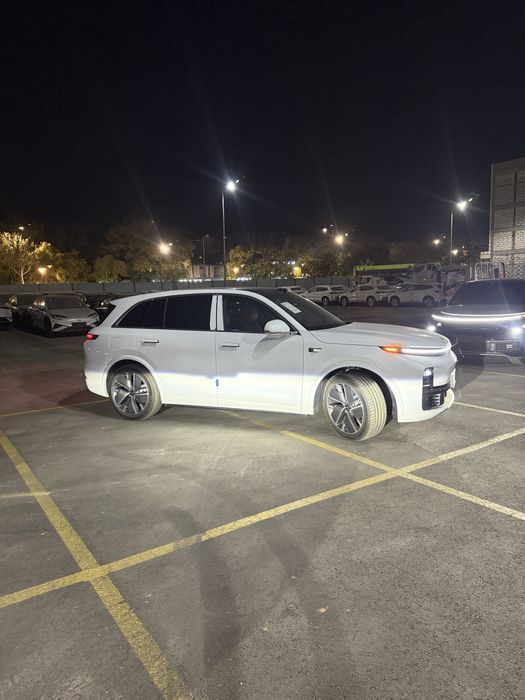 Narxi 61'000 dollar Li 7 Ultra RESTYLING Lixiang L 7 L7  Tayyor