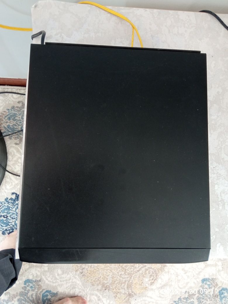 Видеомагнитофон LG и AIWA