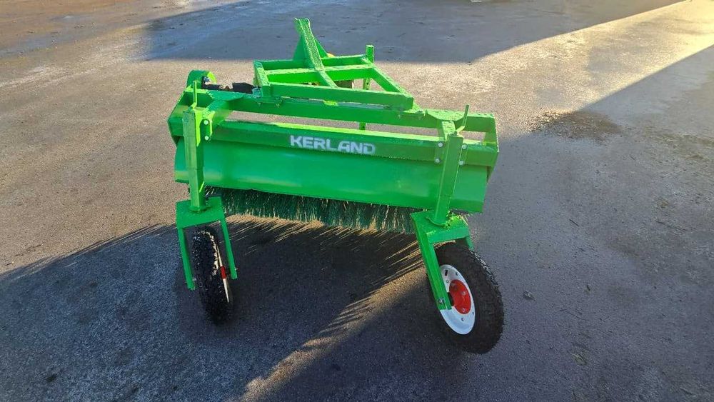Универсальная щетка Kerland 1.6м, 180кг, на мини-трактор