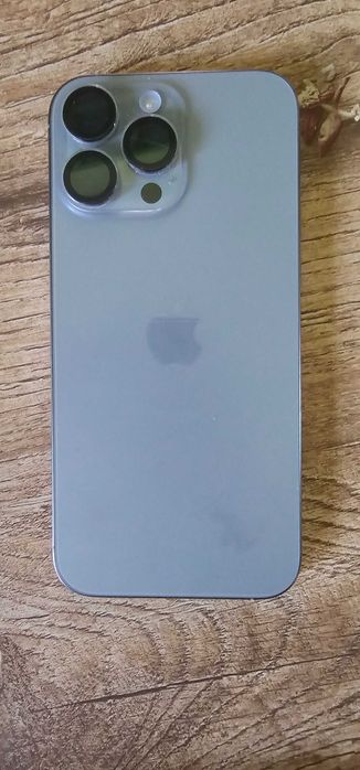 Vand iphone16 pro max pentru piese
