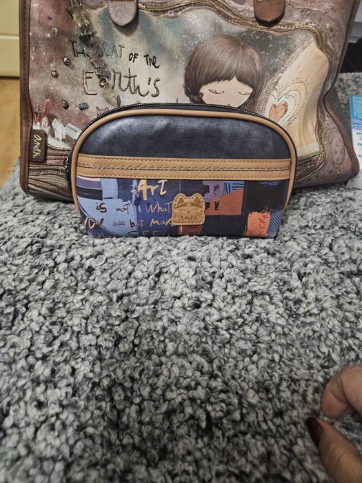 Галяма чанта със протмоне