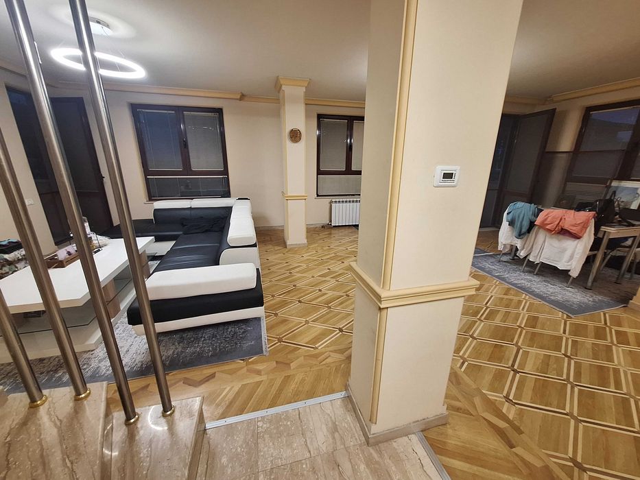 Многостаен апартамент с четири спални