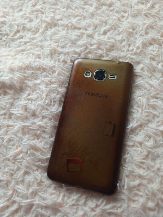 Продам телефон самсунг, б у в хорошем состоянии