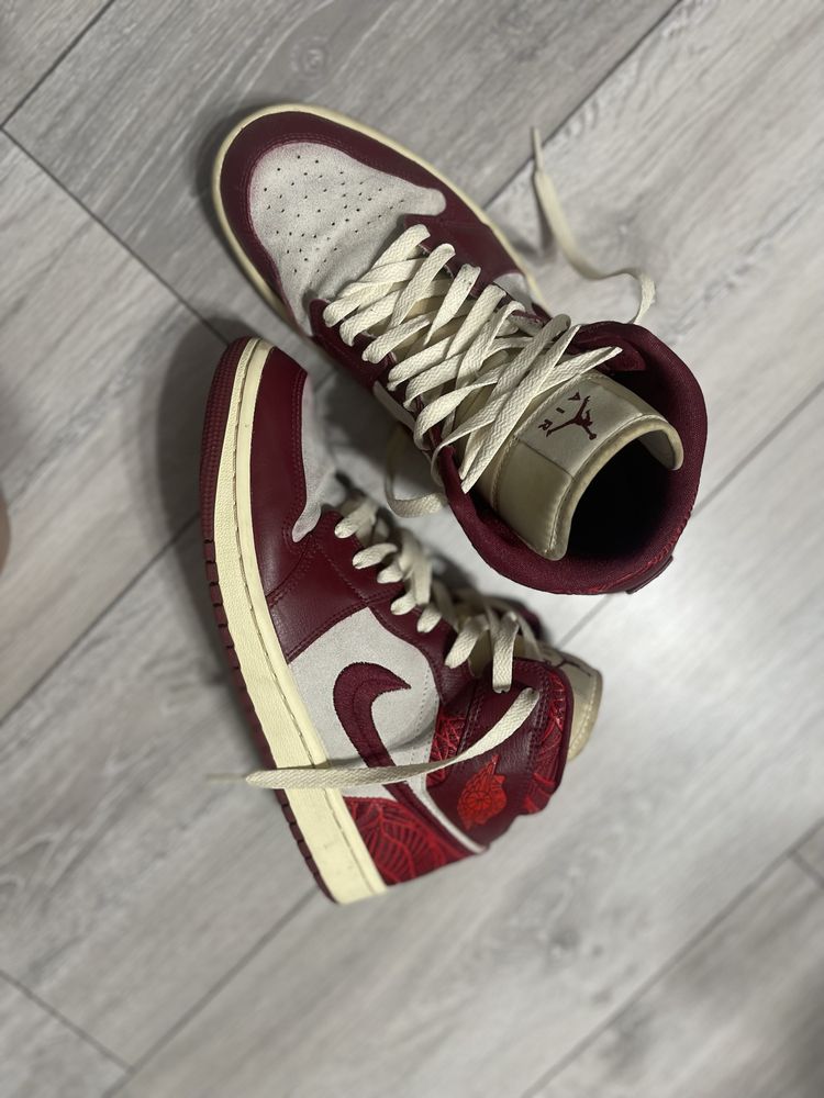 Adidasi jordan 1