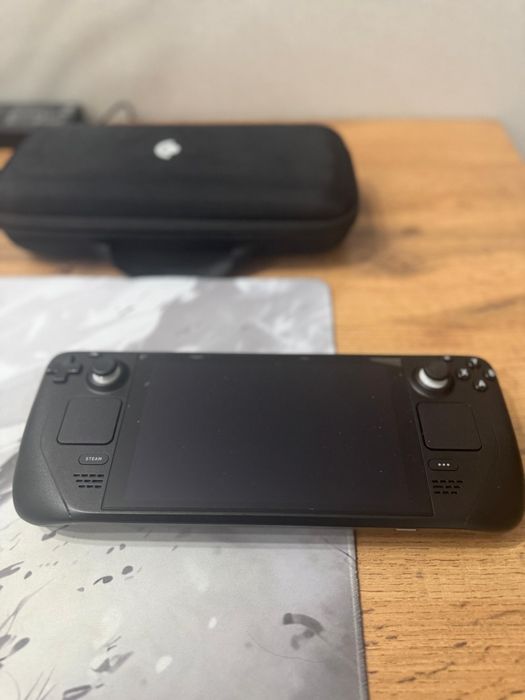 Steam deck 64gb + sd card 256gb