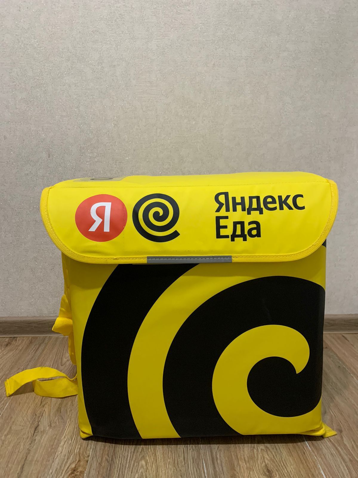 Продам термо сумку для доставки очень идеальном состоянии.