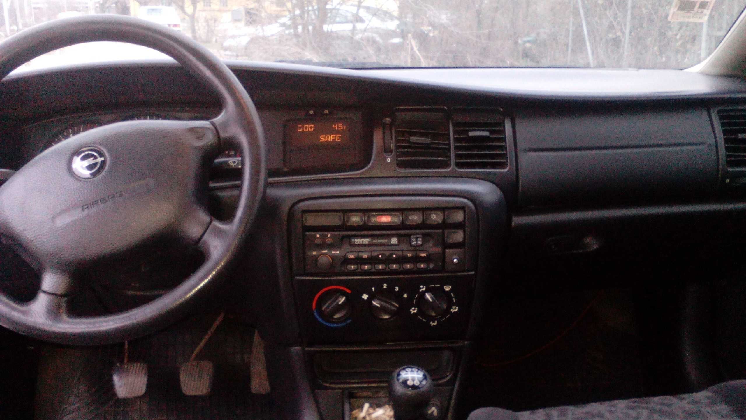 Opel Vectra 2.0DI 16V 82кс. НА ЧАСТИ / Опел Вектра 2.0DI 82кс НА ЧАСТИ