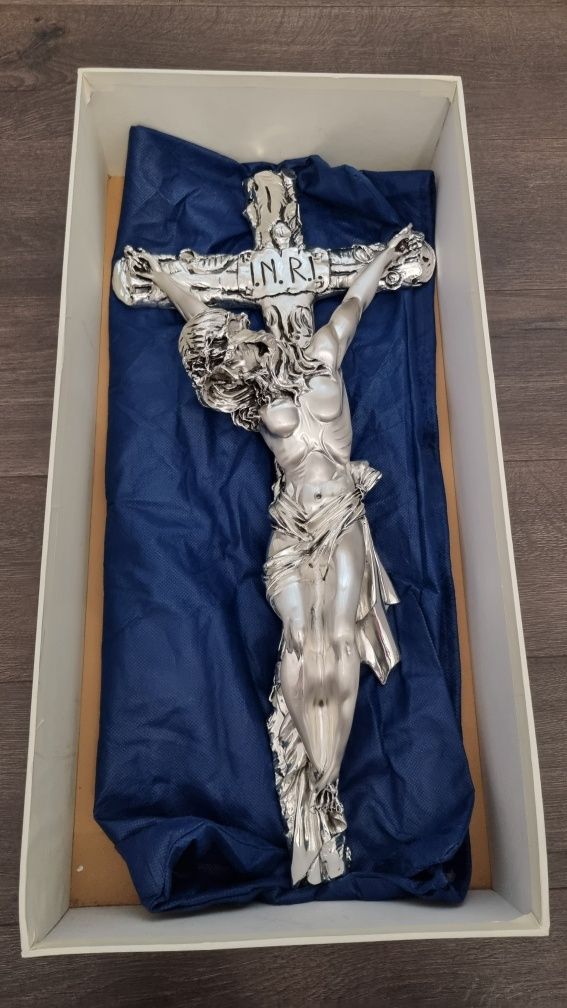 Crucifix mare pentru perete argintat 60centimetri