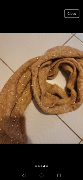 Fular cu margele Zara