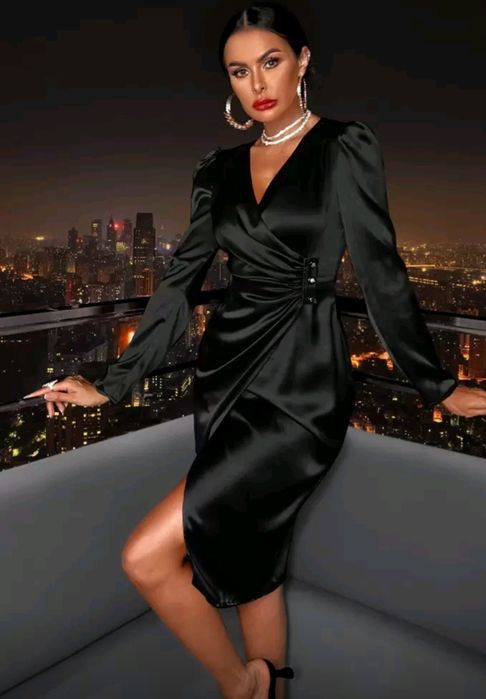 Нова вечерна рокля