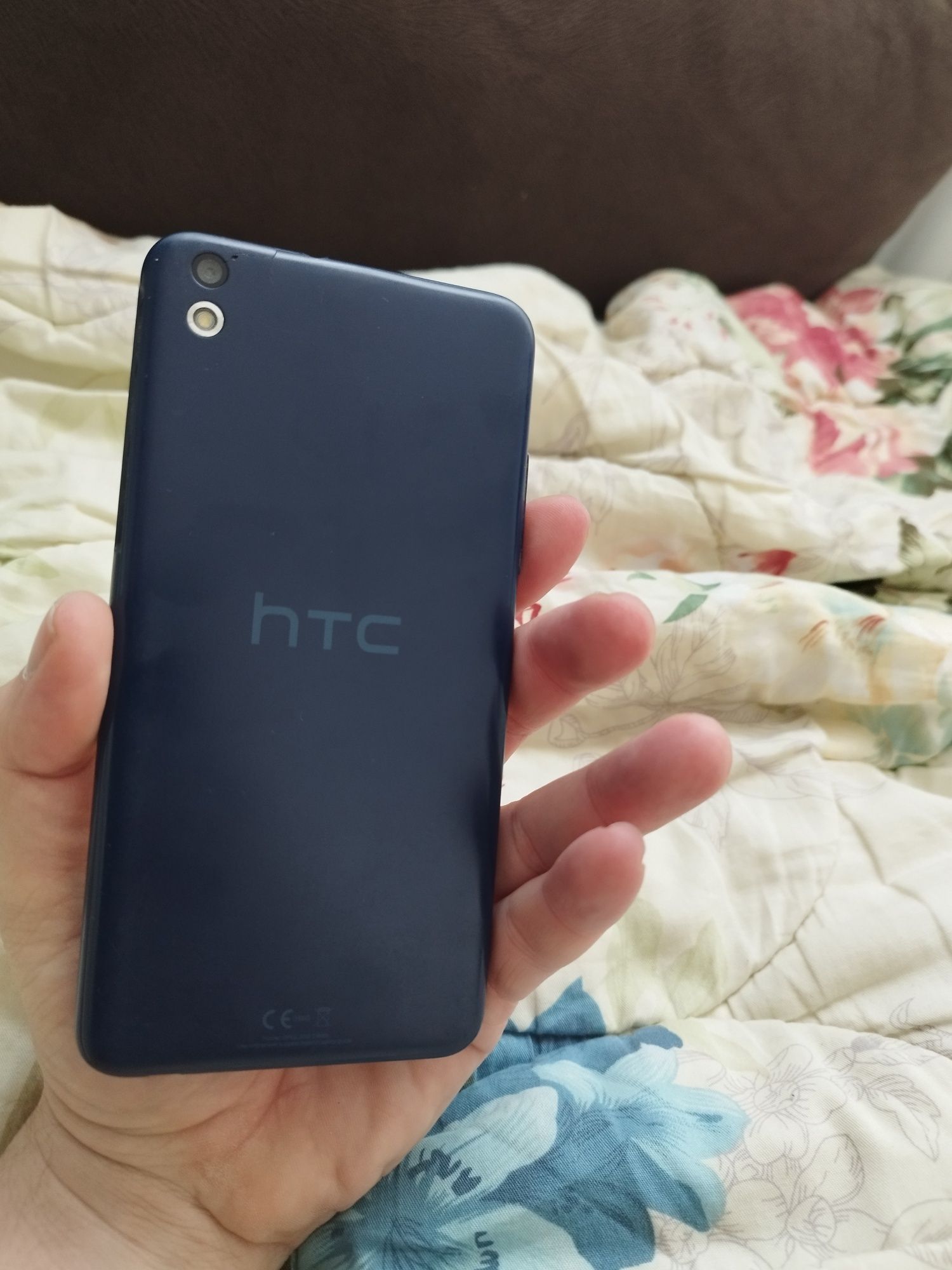 Продавам HTC Desire 816 G