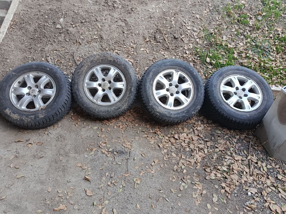 Продам диски с резиной