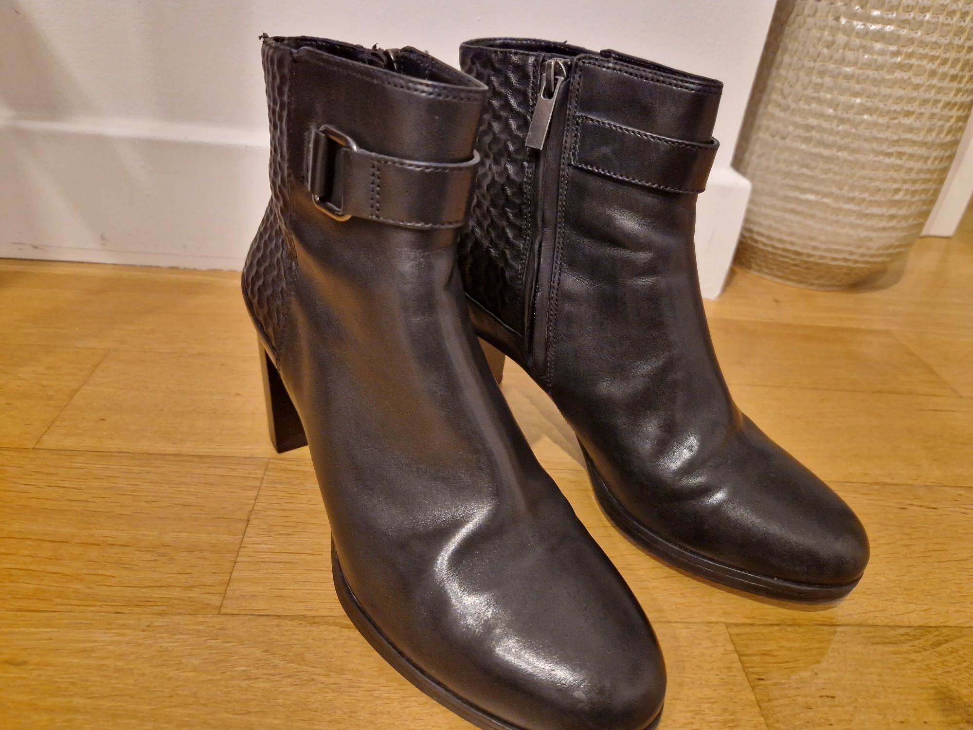 Botine Clarks, piele, negre, marime 38