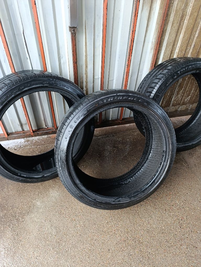 Шины летние 225/40 R 18.