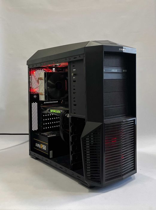 Геймърски компютър Intel Core i7 6700K, GTX 1080 Ti 11GB, 16GB ram