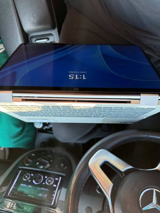 Hp notbuk sotiladi yangi