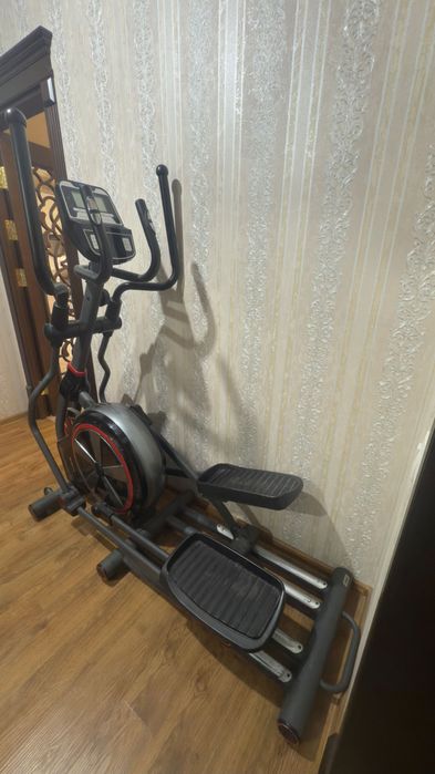 Эллиптический тренажер