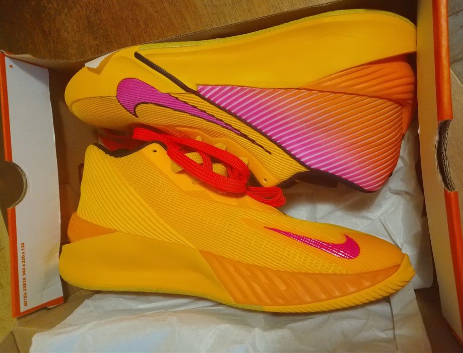 Nike.C.T.Jump Academy