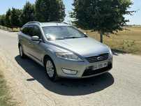 Vând Ford mondeo