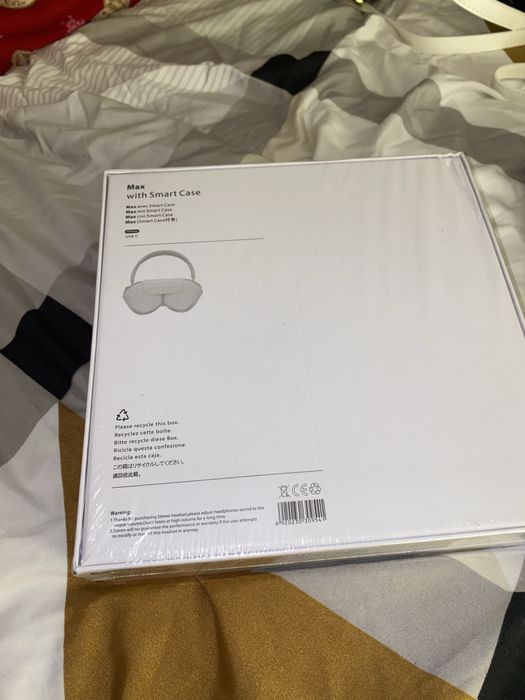 Casti airpods Max apple sigilate