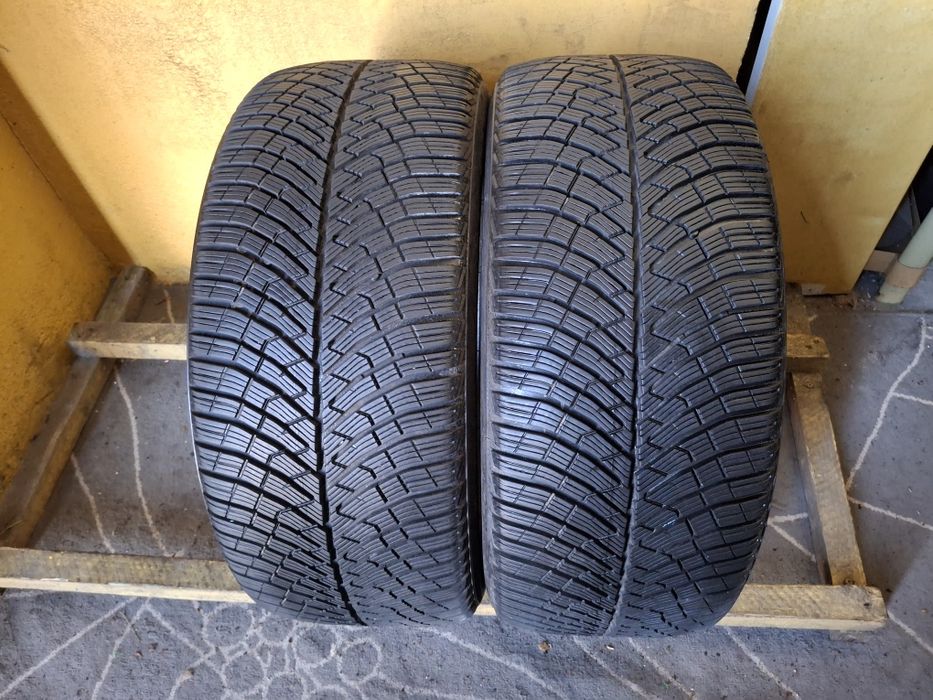 245 40 19 Pirelli DOT 2024 iarna aproape noi
