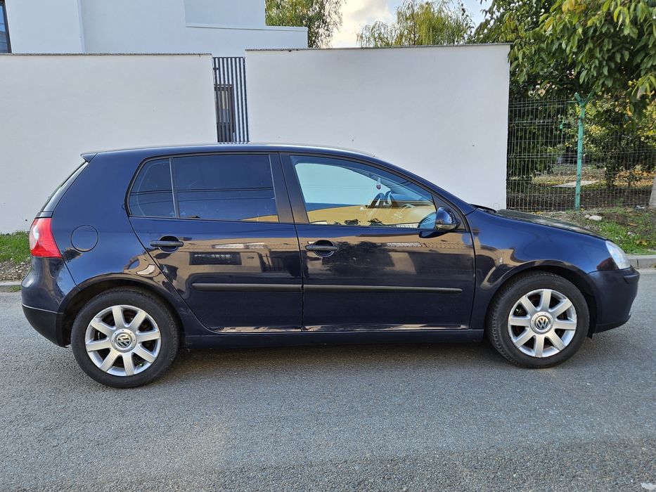 Vând Vw Golf V 1.4 16V km 232.480