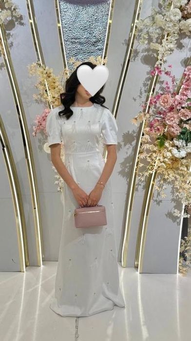 белая нежная платье