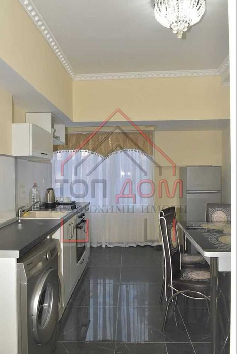 Дава се под наем Двустаен апартамент в Варна, Център - 60 кв.м за 535.5 € - Снимка #4