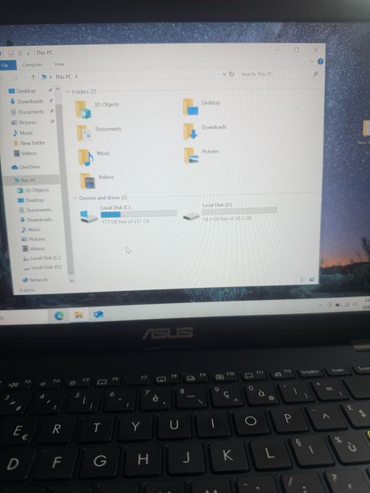 Asus e410M win10/usb C