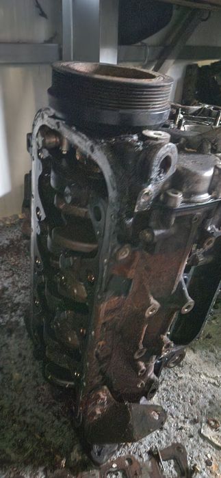 Chiuloasa bloc motor nissan nisan terano 2