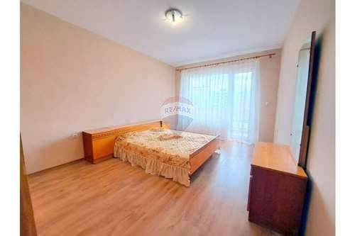 Тристаен апартамент, кв. Левски, Варна Т4077