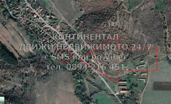Парцел 380м2 на 30м от централния път до къщи, ток и вода - код 62086