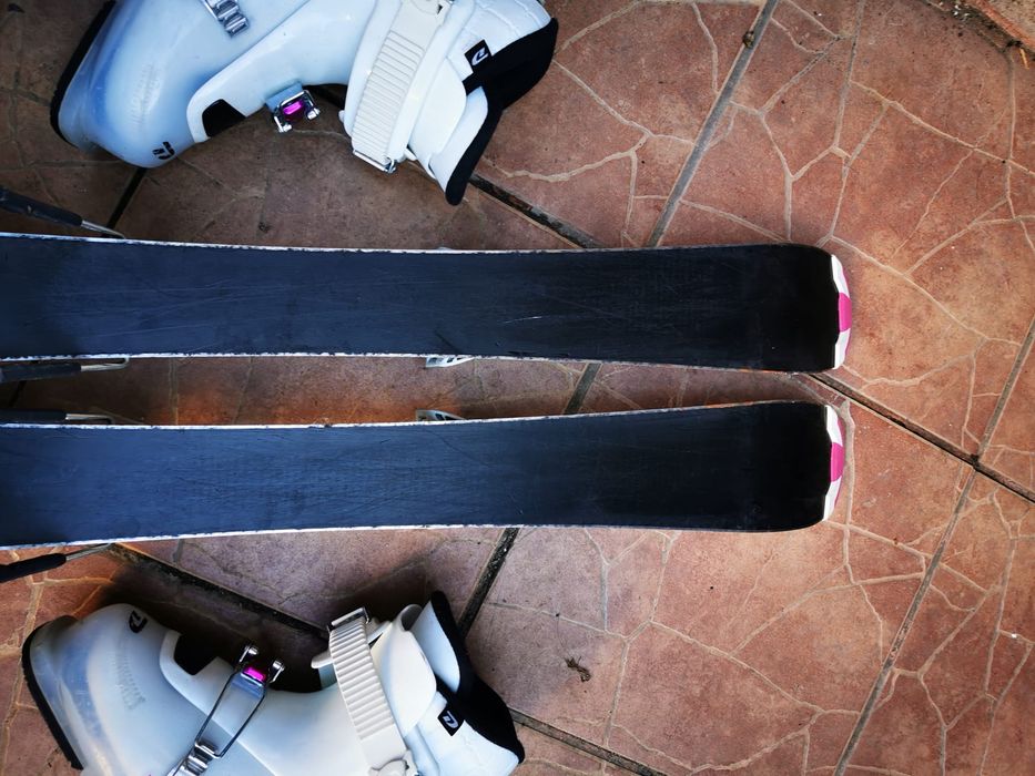 Vând echipament pt copii stare foarte buna