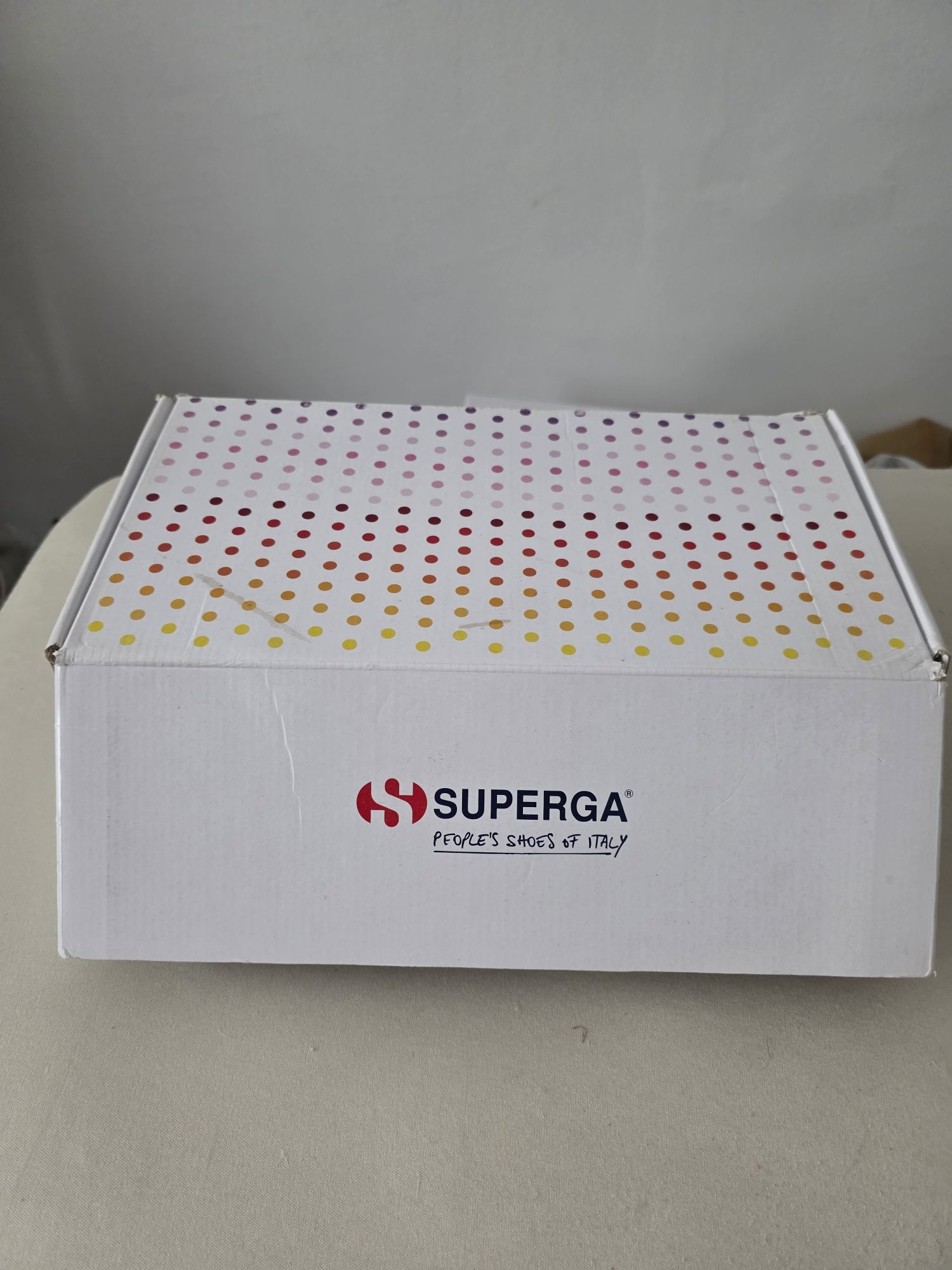 Дамски ескадрили Superga
