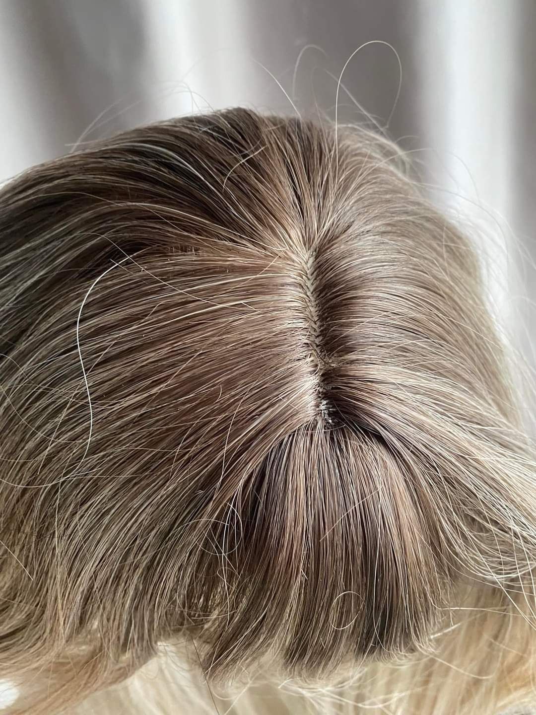 peruca Ombre BLOND Deschis, lunga cu breton, imita par natural